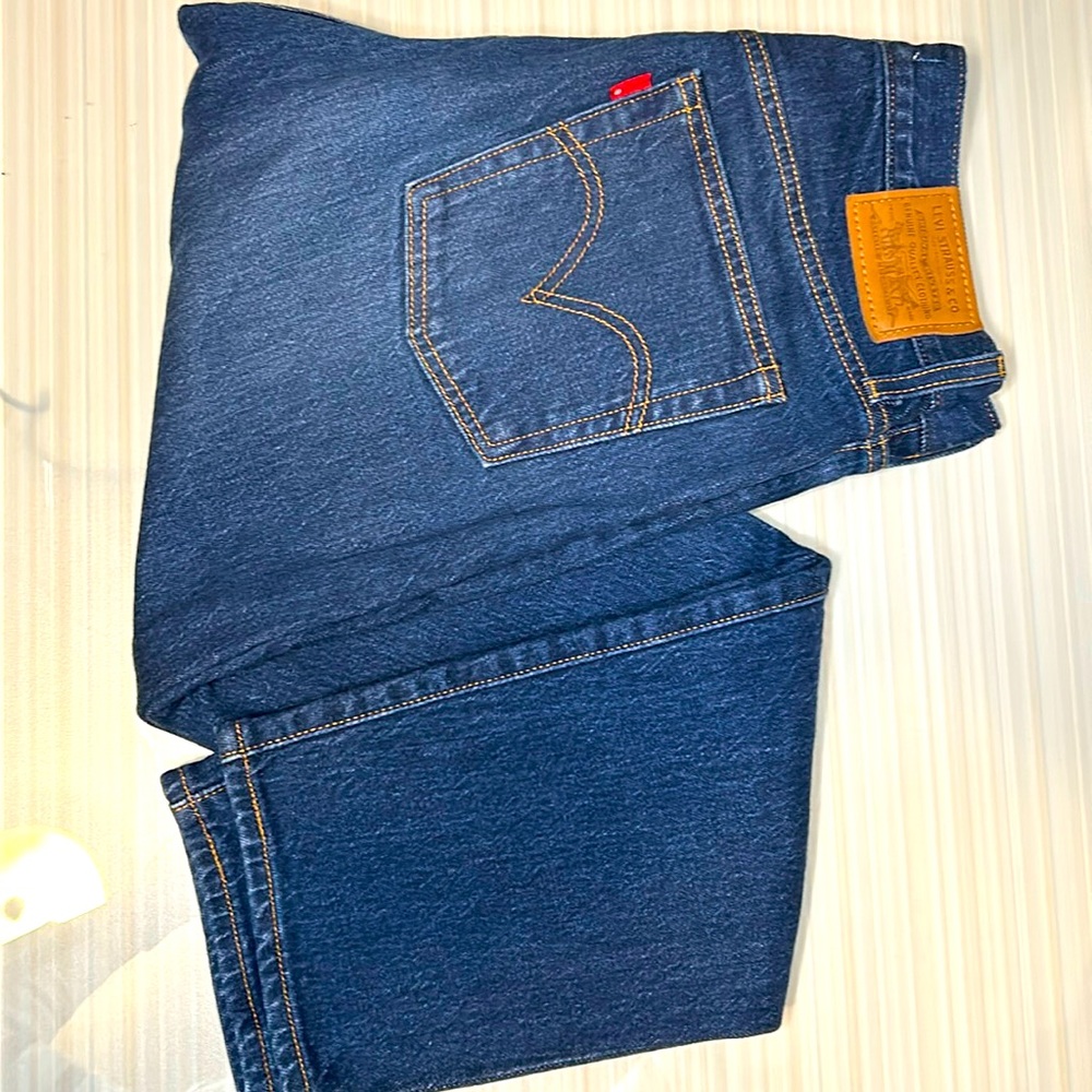 Levi’s Wedgie Jeans